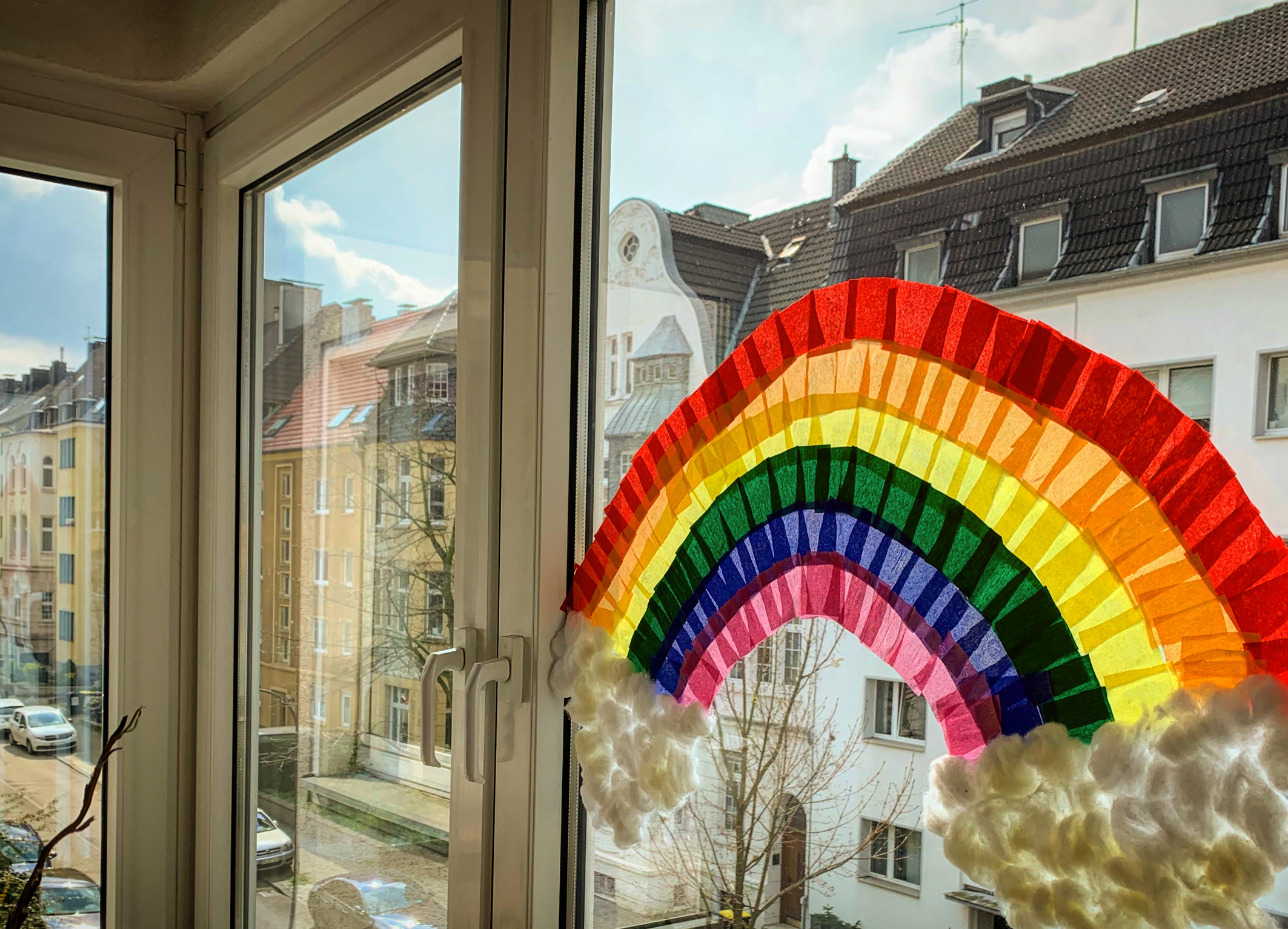 T11 02 Sie Mywindowtotheworld Regenbogenfenster